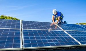 Installation et mise en production des panneaux solaires photovoltaïques à Plouescat